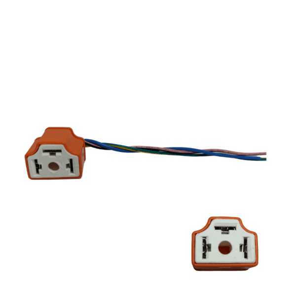 CN-0003 SOCATE BOMBILLO H4-SILVIN REFORZADO CABLE GRUESO 3 CABLES